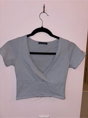 Brandy Melville Pale Gray Wrap Crop Top